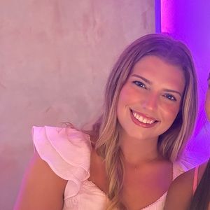 Meet your Posher, Neal grace